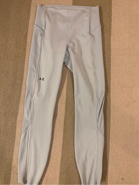 Under Armour Light Gray compression Leggings